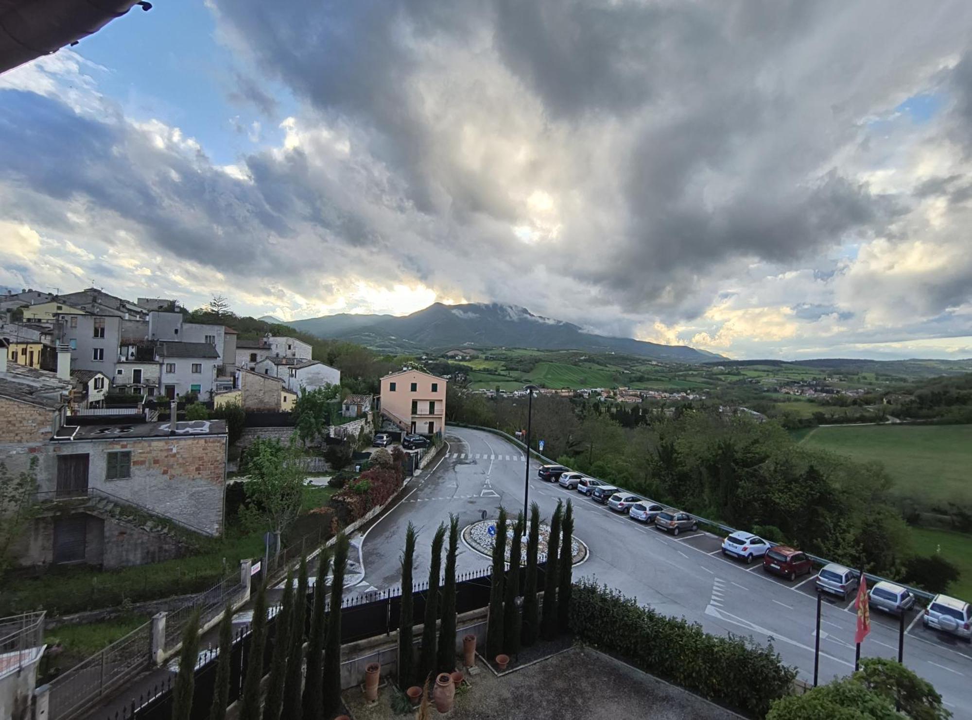 Degli Alessandri House Sassoferrato Экстерьер фото
